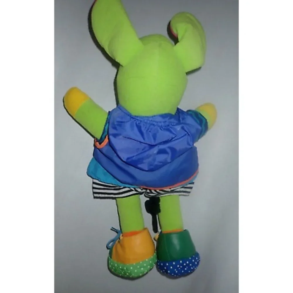 Early Years Squeak E. Mouse Learn To Dress Plush Stuffed‎ Animal Zip Tie Buckle